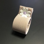 ワンタッチ履物留め具「盛（サカエ）」