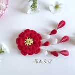 ベビーヘアクリップ  ♡ミニ♡赤いお花のつまみ細工髪飾り