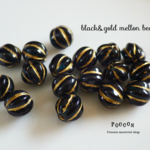  8mm black *gold  メロン チェコビーズ 10個