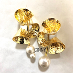 うねうねゴールド×パールピアス
