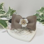 【送料込み】Opera❇beige  flower  アーチ型クリップ   