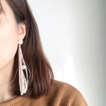 パール の ロングタッセル  earring / pierce