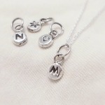 イニシャルネックレス（シルバー）