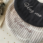 とってもふわふわ▼*Hug me*▼手刺繍スタイ