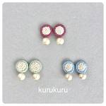 春色　コットンパール付き 刺繍ピアス【樹脂ピアス・ノンホールピアス可】