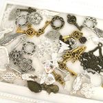 50個セット+☆アクセサリー金具・透かしパーツ・チャーム　MIXセット