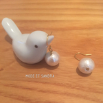 ホワイトコットンパールピアス
