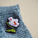 パンジー刺繍ブローチ