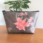 帯から作ったポーチ 中♪シルバー系 ピンク花♪帯リメイク
