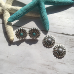 再入荷！お花コンチョのピアス❤︎