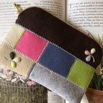 ☆*:.｡.felt de patchwork｡.:*☆フェルトポーチ