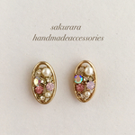 全品￥300✨春カラー🌸ゴールドフレームのビジューピアス