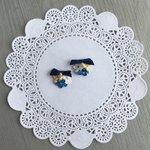 ブーケとリボンのピアス ＊つまみ細工