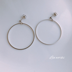シンプルシルバーカラーフープピアス/イヤリング