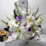 ＜fuuuuuka525様オーダー＞　プリザーブドフラワー　お供え花　白、紫系　カサブランカ　花器付　仏花