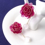 【Dignity】バラのイヤーアクセサリー