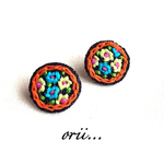  デニムサークル小花柄刺繍ピアス
