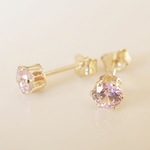 *K14GF***P34キュービックジルコニア（立て爪4ｍｍ）☆スタッドピアス