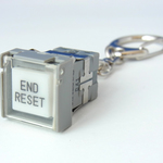 【再販】「END RESET」ボタンキーホルダー