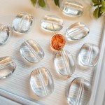 <4個>クリア オーバル アクリルビーズ
