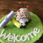 ハリ針ねずみのピンクッション