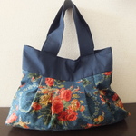 ふわ軽バック　アンティークなバラ柄