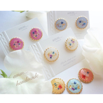 milky mini flower bouquet