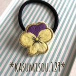 パンジーの刺繍ヘアゴム
