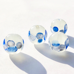 4粒◆ホタルガラスビーズ(ブルー)◆10㎜ラウンド