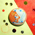 しし座　星座刺繍くるみボタンブローチ/ヘアゴム