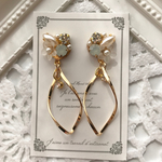 ビジュー♡ひねりチャームピアス【ホワイトオパール×クリア】