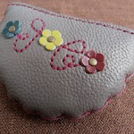 レザーフラワー 革花ポーチ 革職人の手作り財布屋 レザーウォレットバッグ 本革手縫い