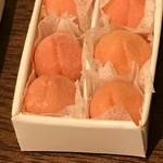 ミニチュア 桃 箱入り