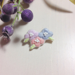 ちょっと小ぶりな仲良しお花のブローチ