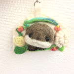 春お花を楽しむカワウソチャーム