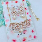 水引とコットンパール・綺麗ネックレスとk16gfピアス（ノンホールピアス）セット♡ ラッピング無料　和風　結婚式アクセサリー 