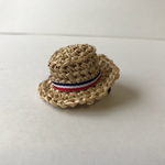 カンカン帽子のブローチ