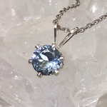 タンザナイトのシンプルネックレス （ラウンド）