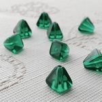 ヤッホー！　チェコビーズ　7X8mm 8個