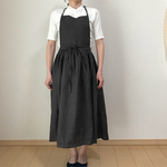 リネンのエプロンワンピース