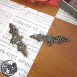 こうもり 蝙蝠 メタル 金古美 5個入り 約55×19mm アクセサリーパーツ ap10