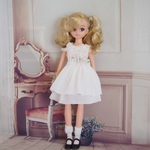 22cm doll outfit11 白の二重ギャザースカートのワンピース
