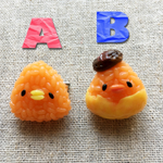 【B】オムライスむす子ブローチ