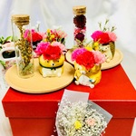 お得プライス😃母の日カーネーションミモザ柴犬💛＆ボトルフラワー💐