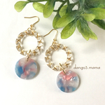 300円☆べっ甲(ピンク×ブルー)☆アクリルツイストクリアリングのピアス/イヤリング