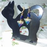 プリズム色綺麗な三角イヤリング（金具変更可）