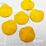6個セット●ひらひらウェーブアクリルビーズ●マスタード