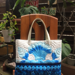 [M様ご注文品] ♪ハワイアンキルト♪シェルのお出かけバッグ〜ブルー♪