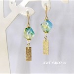 耳元に輝く大人の風鈴ピアス【ブルーグリーン】　再入荷