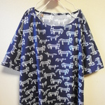 洋服を着たキツネの親子　ワンピース　
